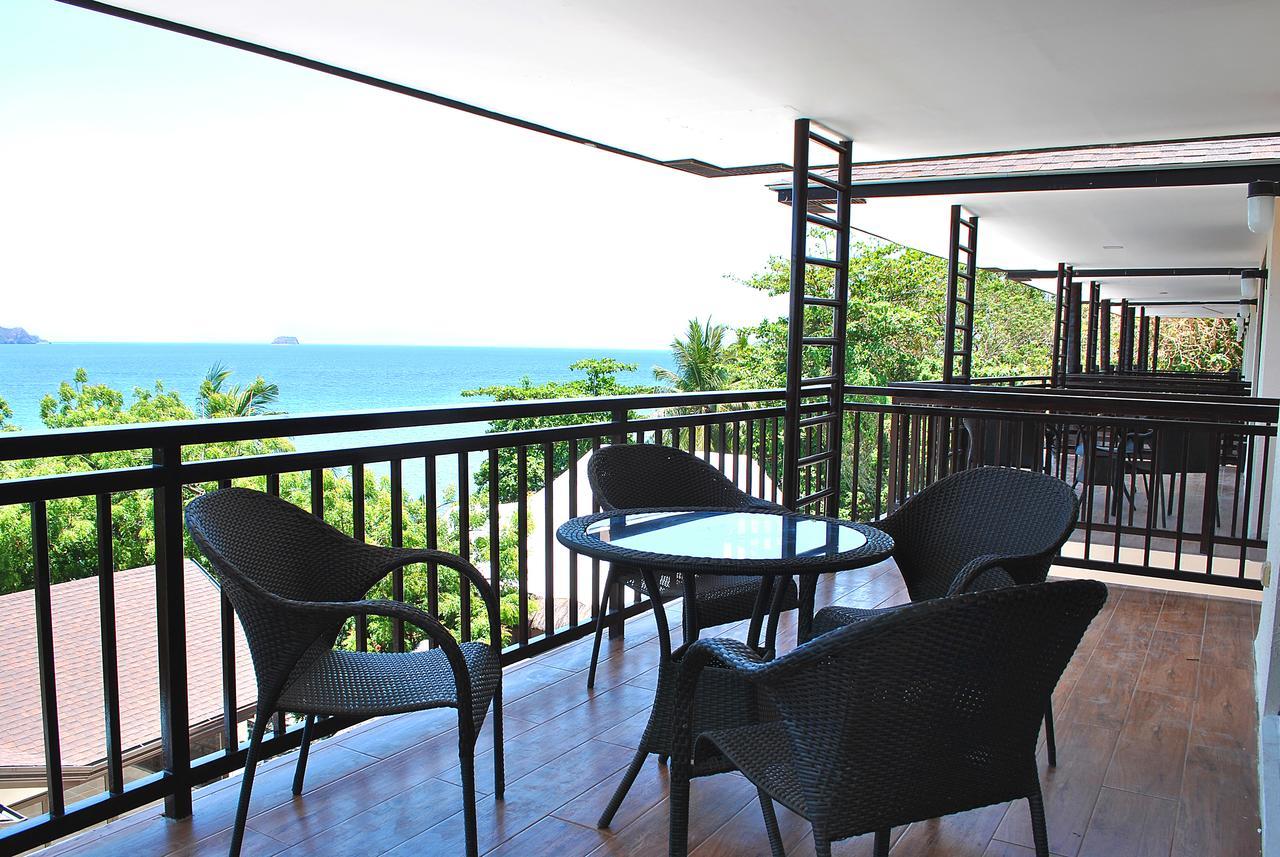 Altamare Dive And Leisure Anilao Resort